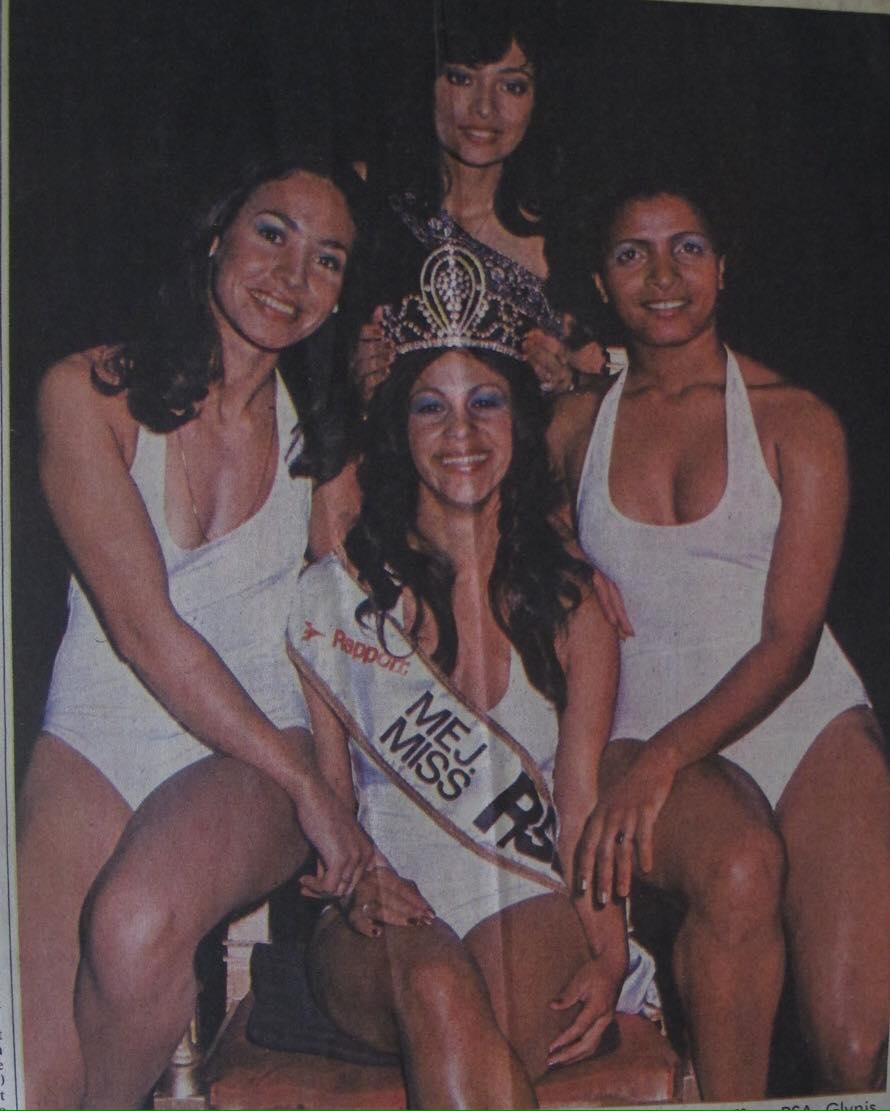 Beauty Pageant Contestants  